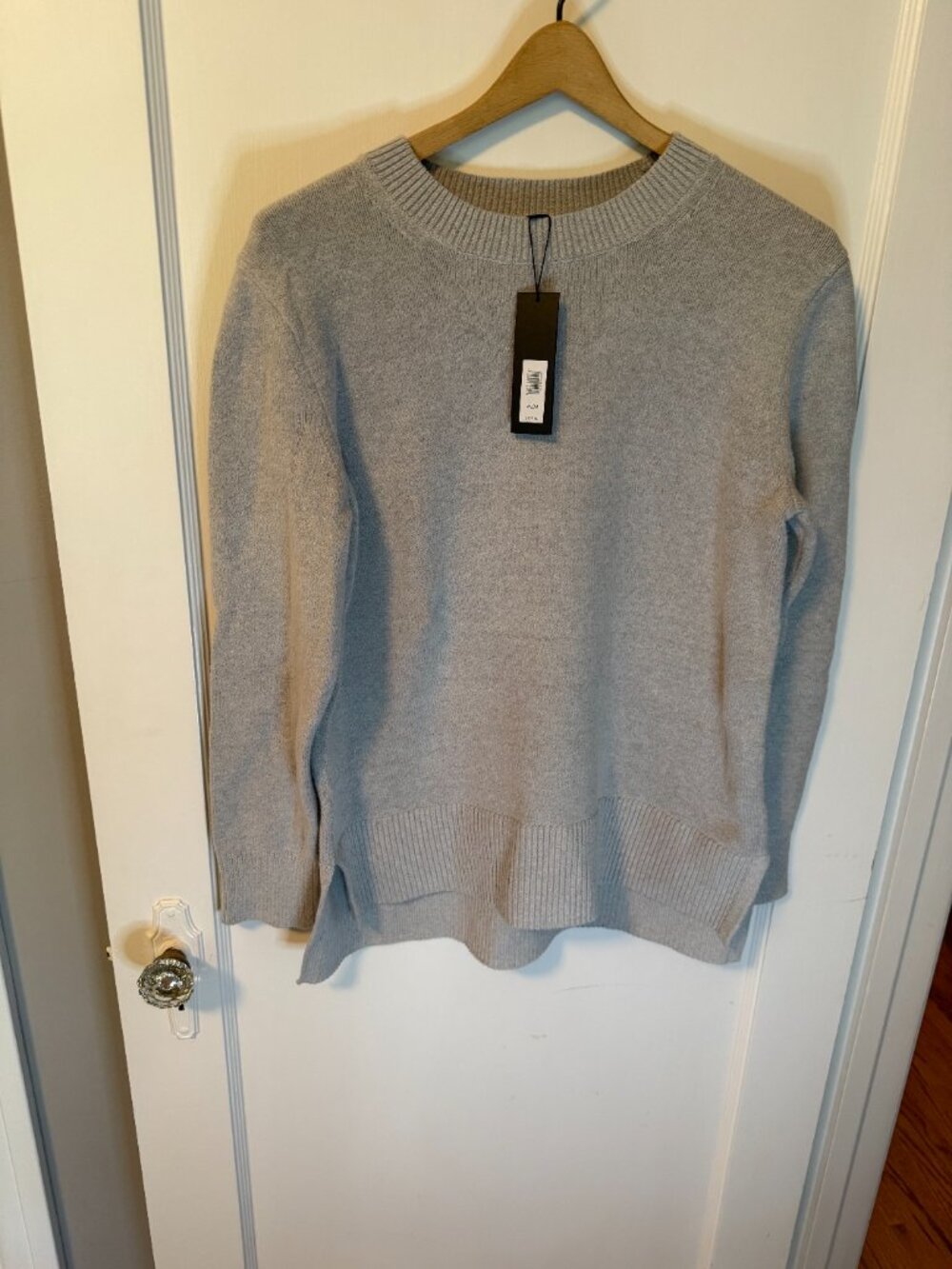 Banana Republic Sweater size medium. NWT